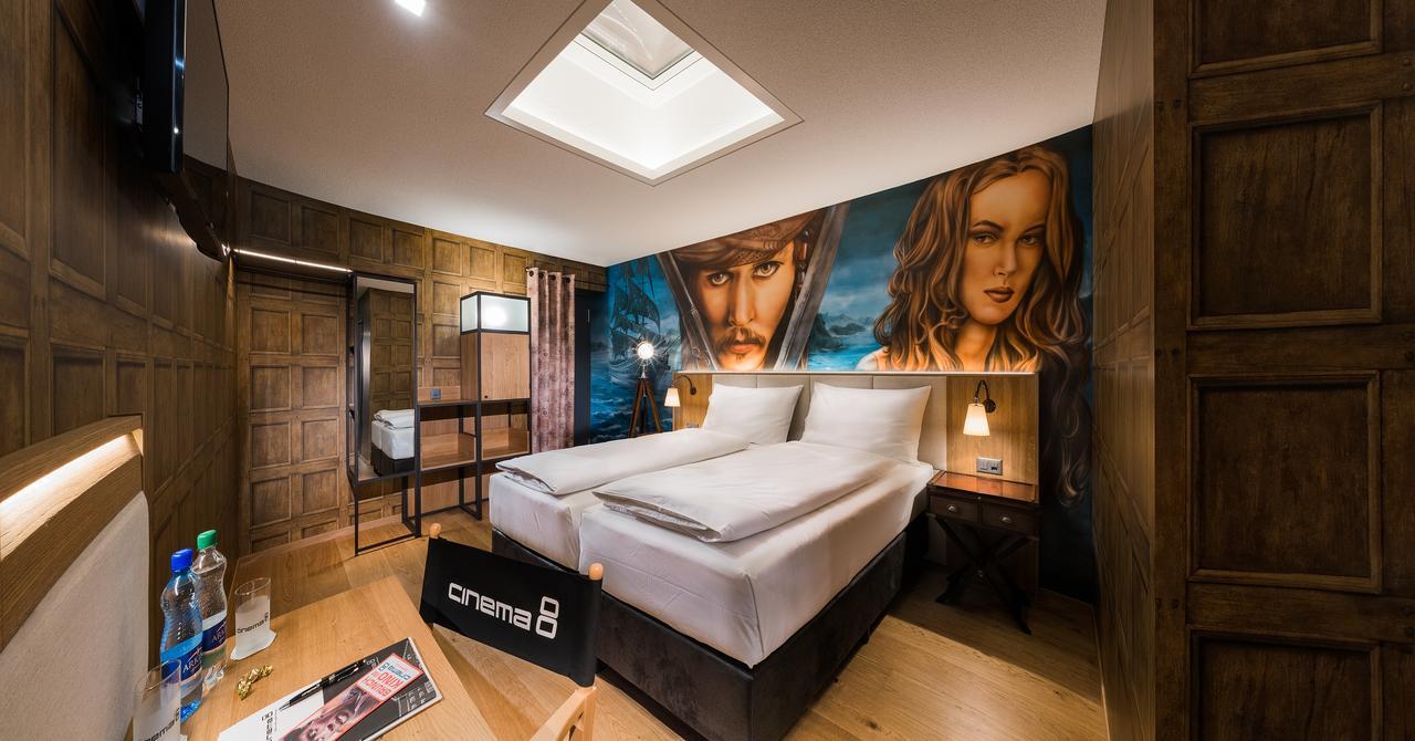Hotel Cinema 8 Schoftland Zewnętrze zdjęcie