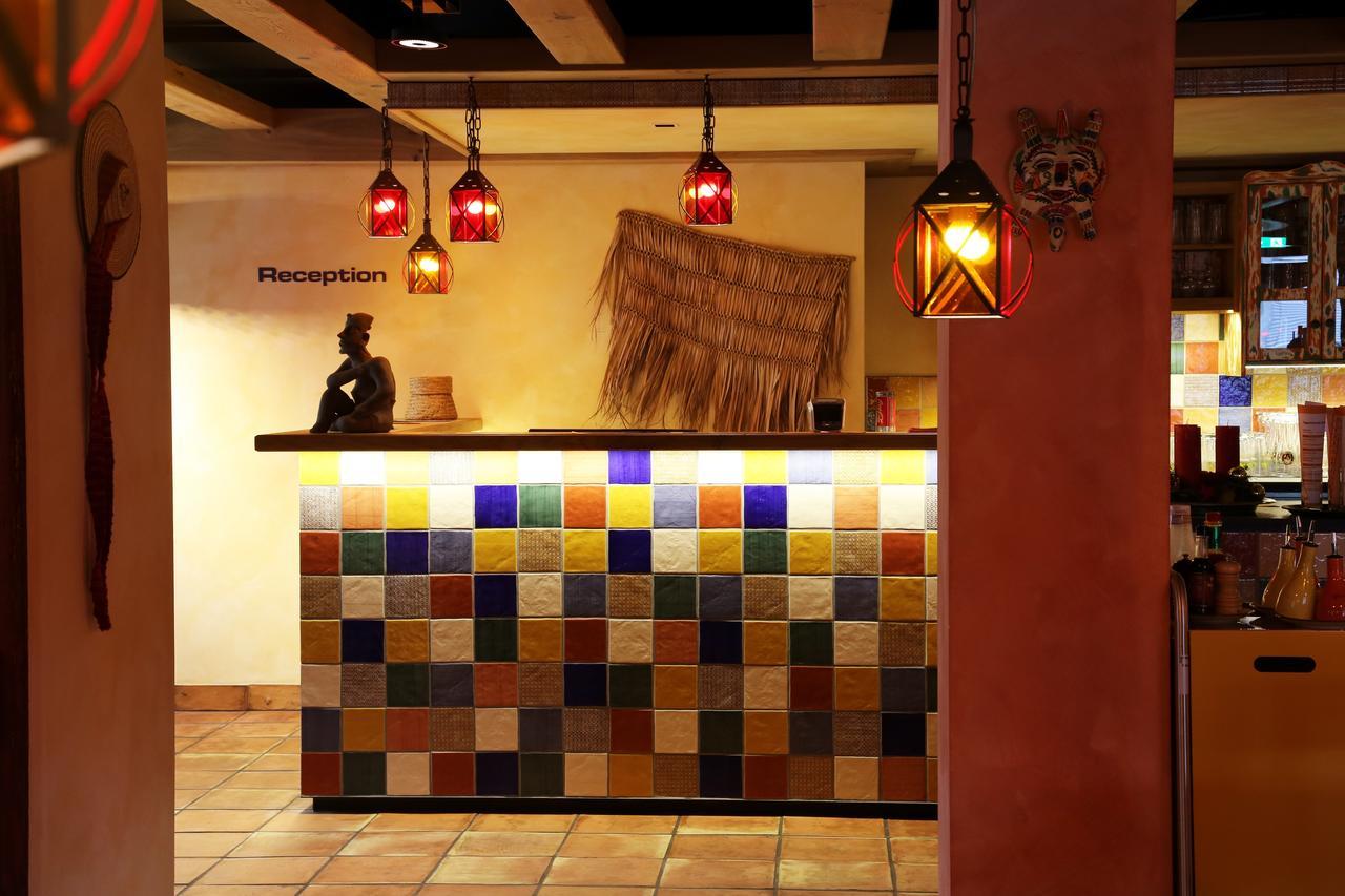 Hotel Cinema 8 Schoftland Zewnętrze zdjęcie