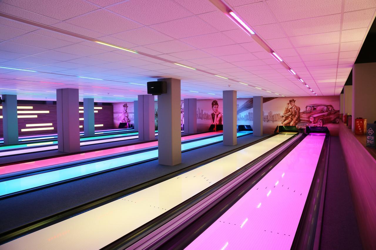 Hotel Cinema 8 Schoftland Zewnętrze zdjęcie