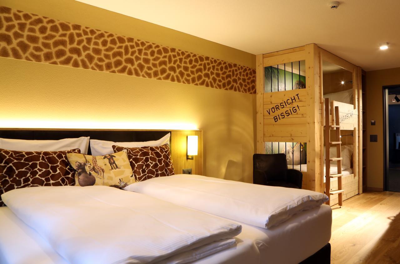 Hotel Cinema 8 Schoftland Zewnętrze zdjęcie