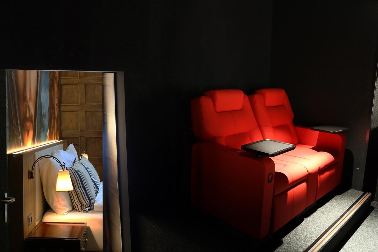 Hotel Cinema 8 Schoftland Zewnętrze zdjęcie