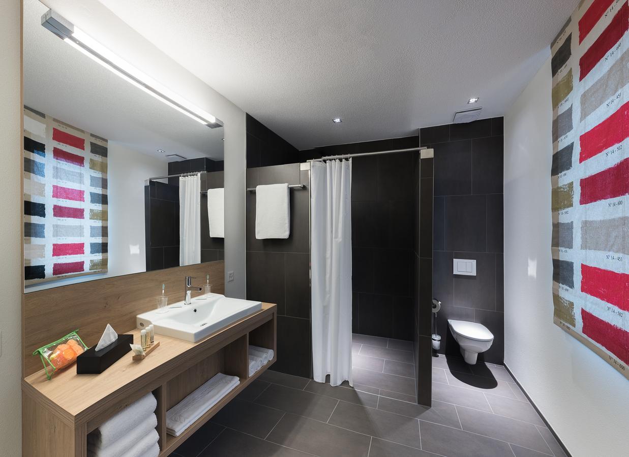 Hotel Cinema 8 Schoftland Zewnętrze zdjęcie