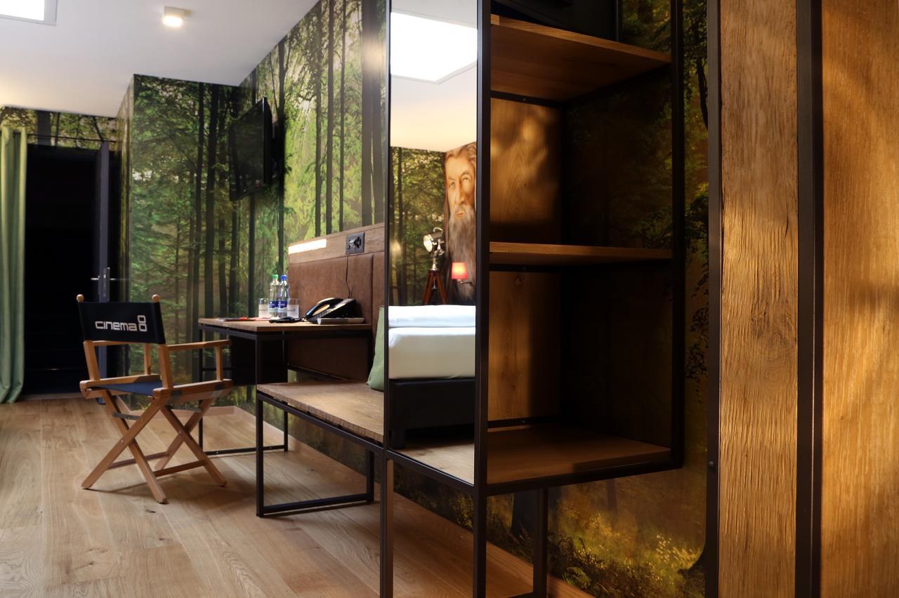 Hotel Cinema 8 Schoftland Zewnętrze zdjęcie